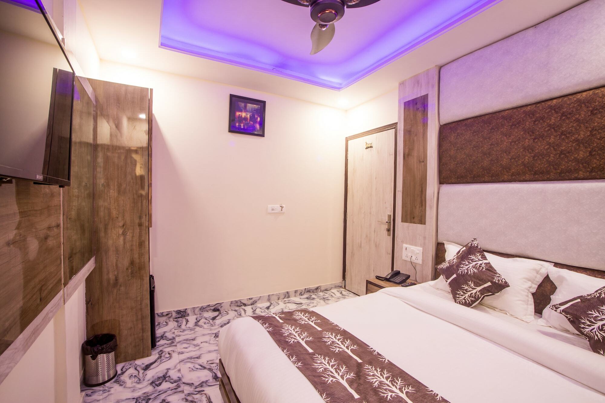 Hotel Harsha International New Delhi Exteriör bild