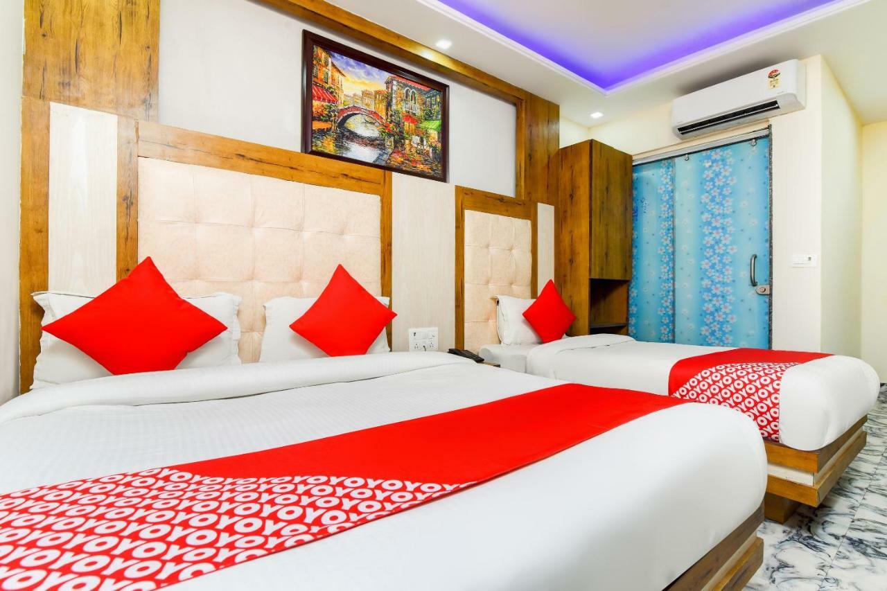 Hotel Harsha International New Delhi Exteriör bild